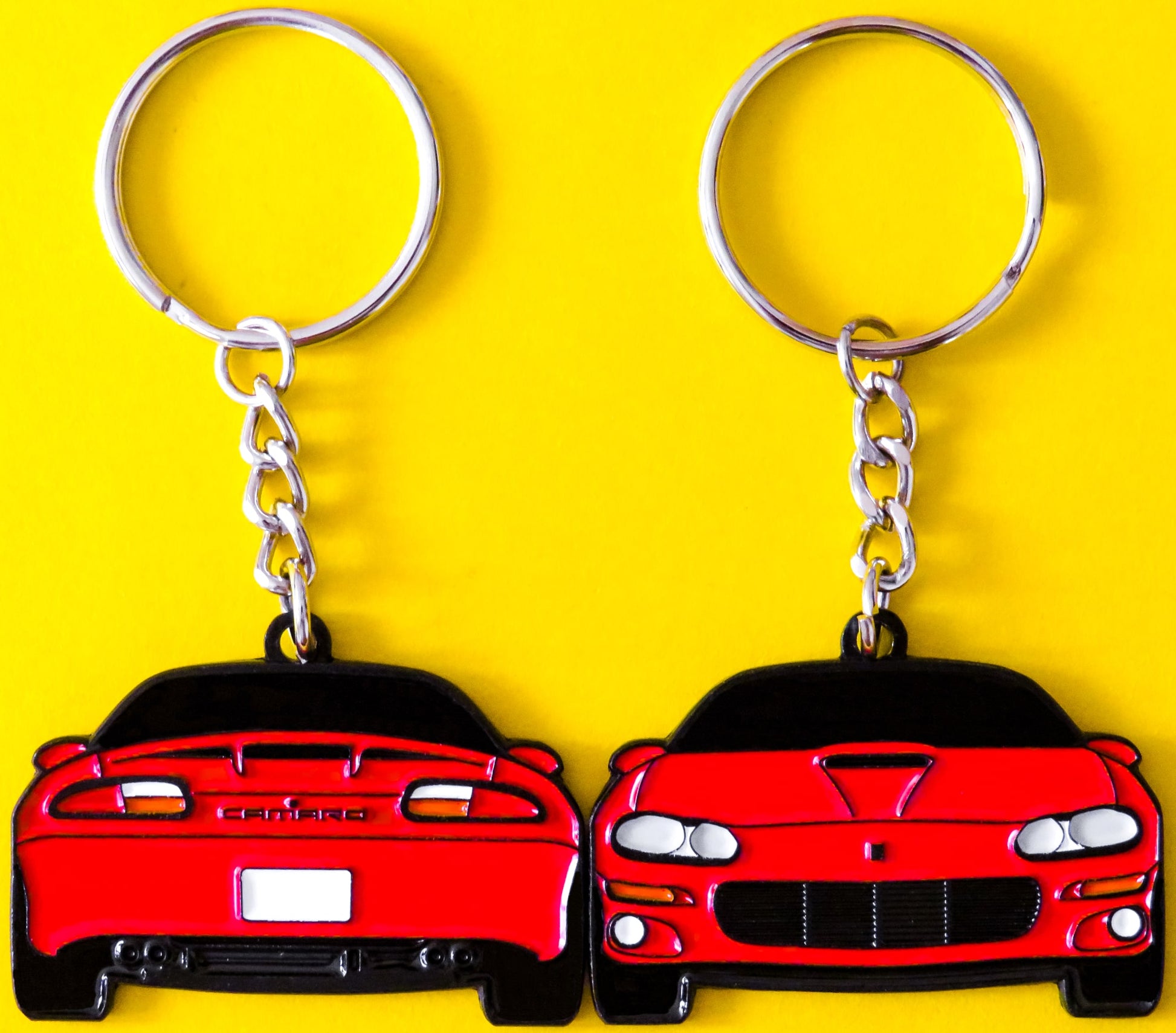 Enamel Keychain Pin Patch Lanyard that fits on a key fob For Chevy Camaro SS RS, Z28, and Z/28 4TH Generation 6th Gen American muscle car accessories, jet tag, key ring gift ideas for car guys, car enthusiasts, gearheads, father, mother, dad, mom, him, her, boyfriend, girlfriend and more. The ultimate keychain for Catfish Camaro owners fans and enthusiasts