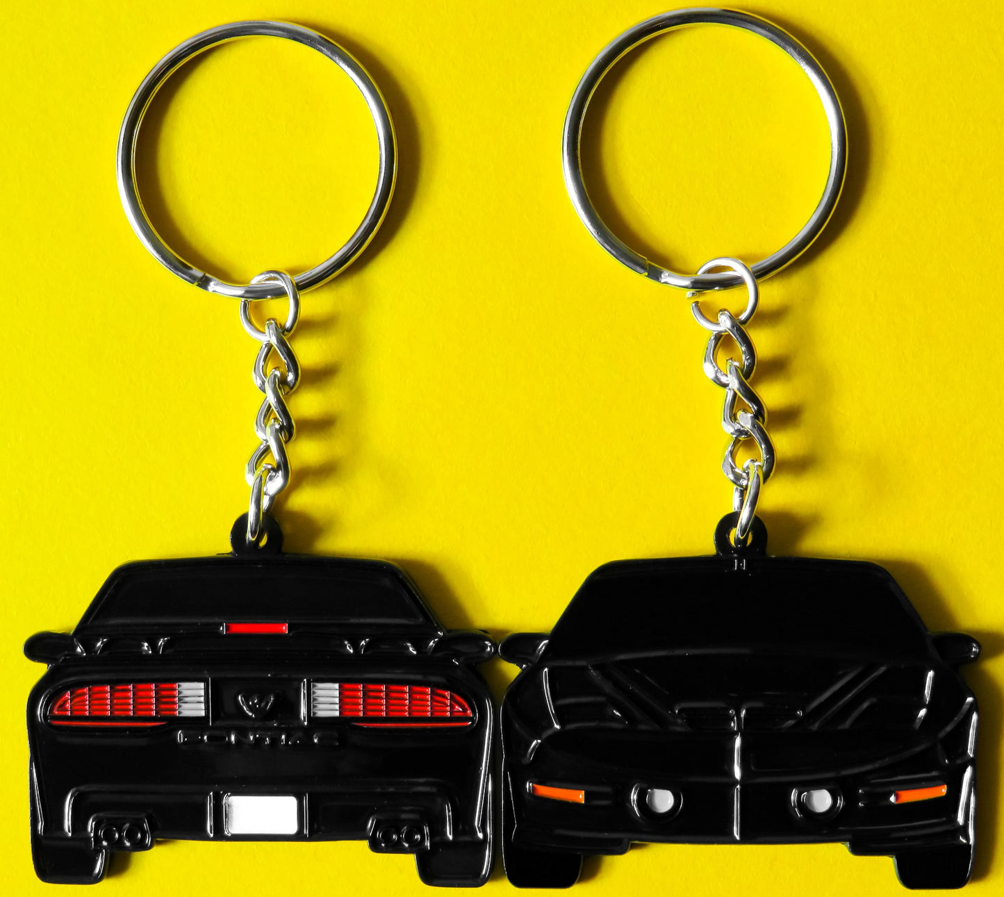 Black Pontiac Trans Am WS6 Formula Firebird Keychain Gift For Car Enthusiasts, Car Guys, Gearheads, Father, Dad, Mother, Mom, Boyfriend, Him, Girlfriend, Her, and more. American muscle car enamel pin patch unique gift idea. Jet tag key ring for Pontiac owners and fans. 1993, 1994, 1995, 1996, and 1997
