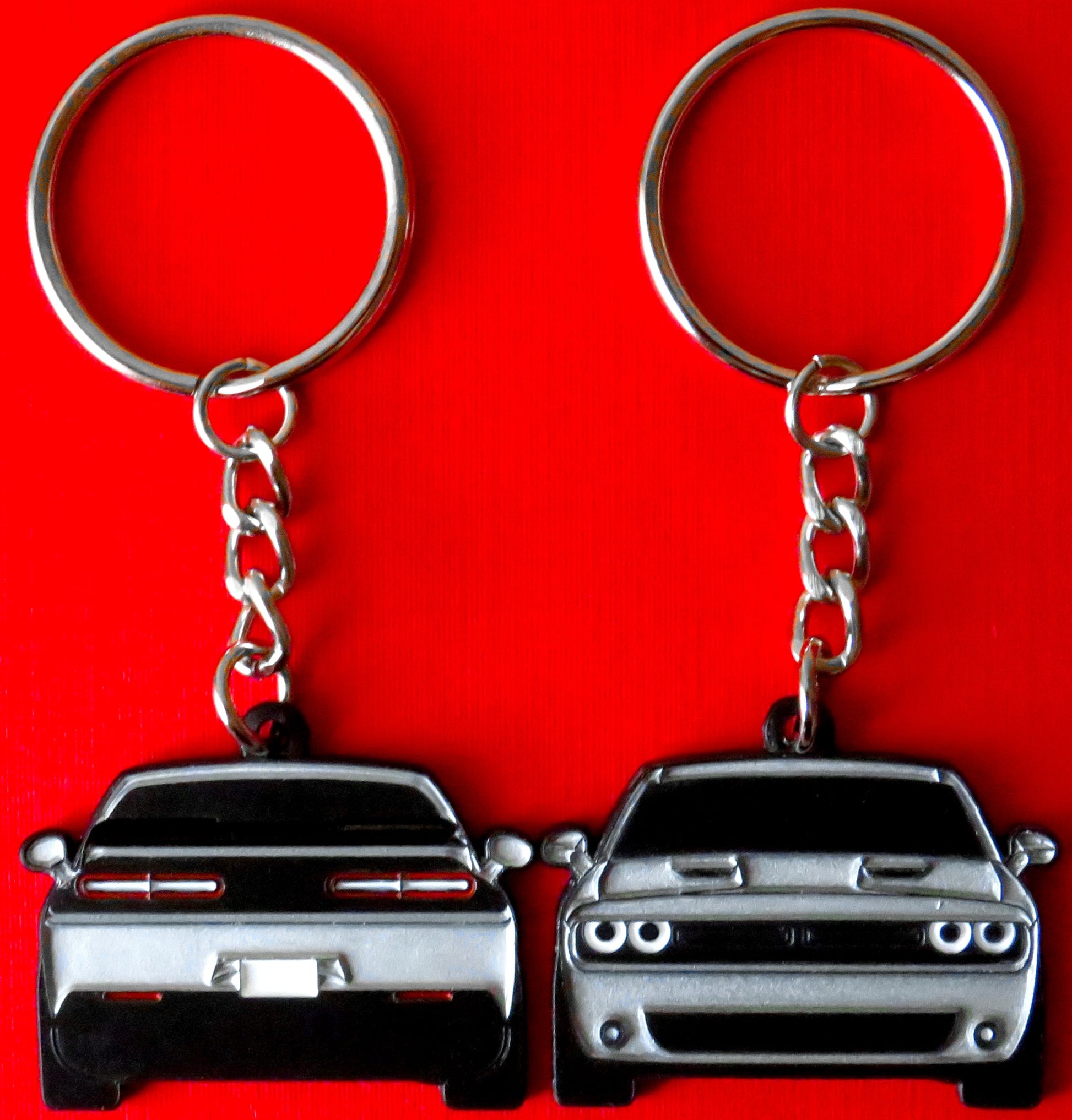 Keychain that fits on a key fob cover For Challenger Scatpack In Silver, key ring gift idea for car guys, car enthusiasts, gearheads, petrolhead, gearhead, and more. Gifts for boyfriend, girlfriend, mother, father, brother, sister, him, her, mom, dad and much more. Scat pack jet tag double sided. 392 and 345 hemi or SRT, RT, and R/T.
