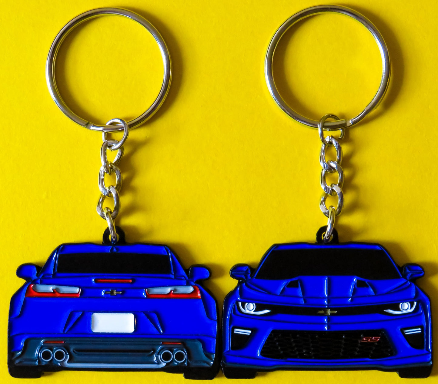 Enamel Keychain Pin Lanyard that fits on a key fob cover For 2016 2017 2018 Hyper Blue Chevy Camaro SS RS ZL1 1LE Sixth Generation 6th Gen American muscle car accessories, jet tag, key ring gift ideas for car guys, car enthusiasts, gearheads, father, mother, dad, mom, him, her, boyfriend, girlfriend and more.