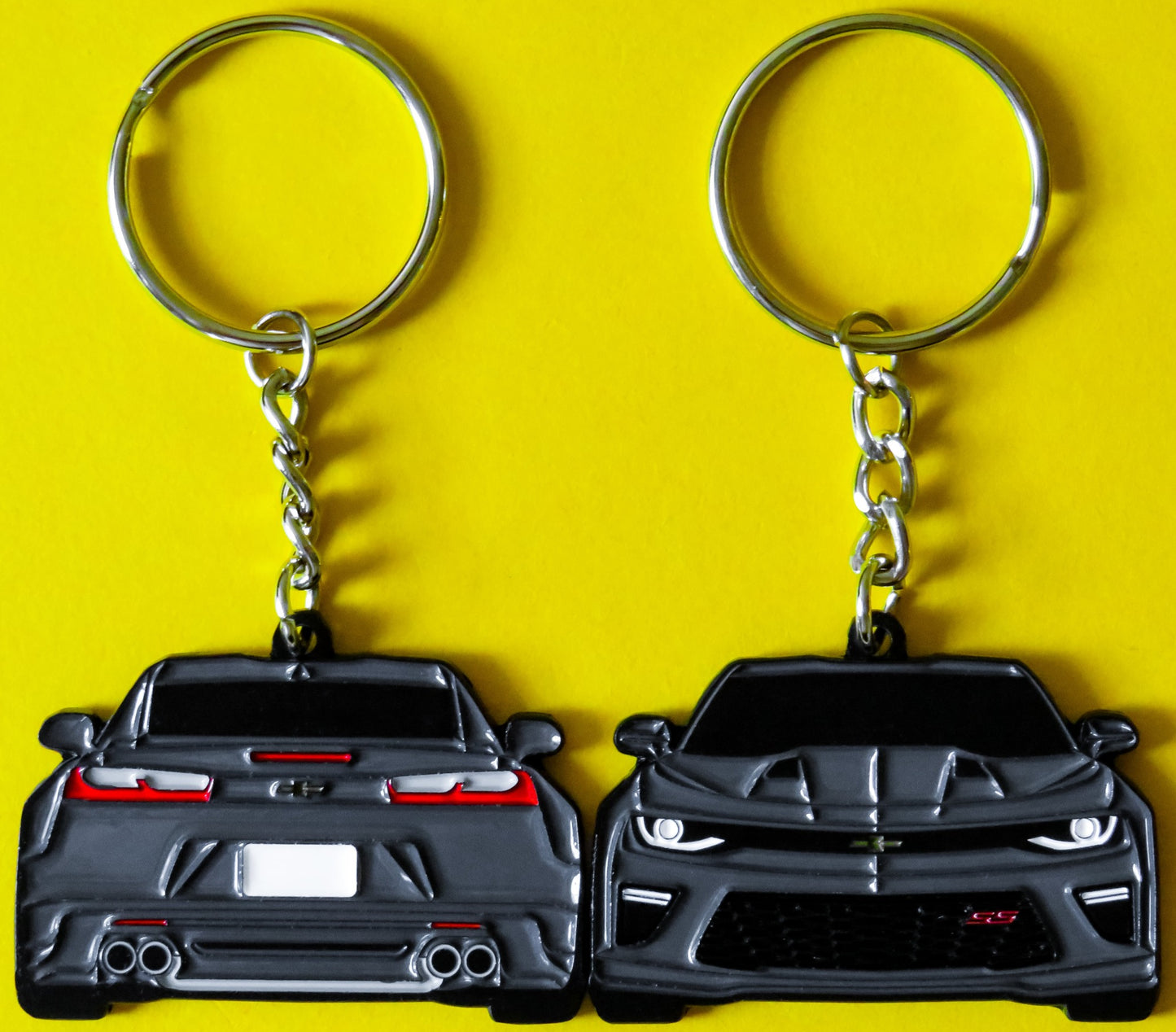 Enamel Keychain Pin Lanyard that fits on a key fob cover For 2016 2017 2018 Nightfall Grey Chevy Camaro SS RS ZL1 1LE Sixth Generation 6th Gen American muscle car accessories, jet tag, key ring gift ideas for car guys, car enthusiasts, gearheads, father, mother, dad, mom, him, her, boyfriend, girlfriend and more.