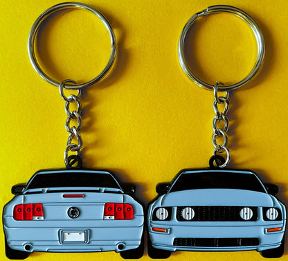 Keychain that fits on a key fob cover for a Windveil Ford Mustang fifth generation S197 Stang lanyard for car guys and enthusiasts, girlfriend, boyfriend, father, dad, mother, mom, him, her, and more. Apparel and parts for muscle cars 2005 2006 2007 2008 20094.6
