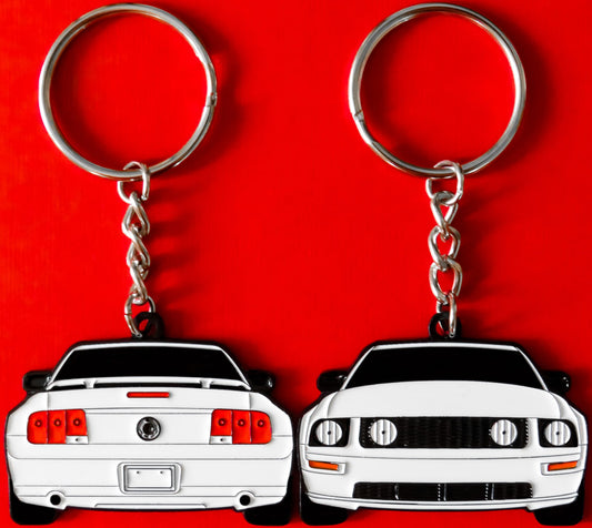 Keychain that fits on a key fob cover for a white Ford Mustang fifth generation S197 Stang lanyard for car guys and enthusiasts, girlfriend, boyfriend, father, dad, mother, mom, him, her, and more. Apparel and parts for muscle cars 2005 2006 2007 2008 2009 4.6