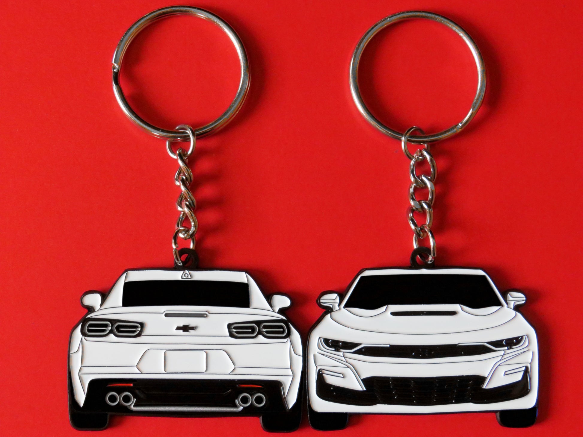 Enamel Keychain Pin Patch Lanyard that fits on a key fob cover For 2020 2021 2022 2023 2024 Summit White Chevy Camaro SS RS ZL1 1LE Sixth Generation 6th Gen American muscle car accessories, jet tag, key ring gift ideas for car guys, car enthusiasts, gearheads, father, mother, dad, mom, him, her, boyfriend, girlfriend and more.